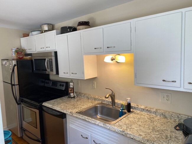 Photo - 6 W Main St Unit 1