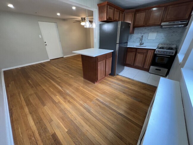 Photo - Ashbourne Apartments