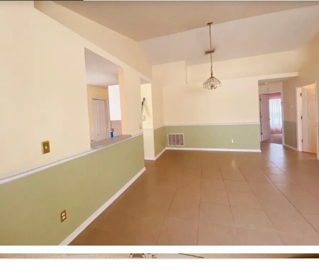 Photo - 3901 Penrod Ln