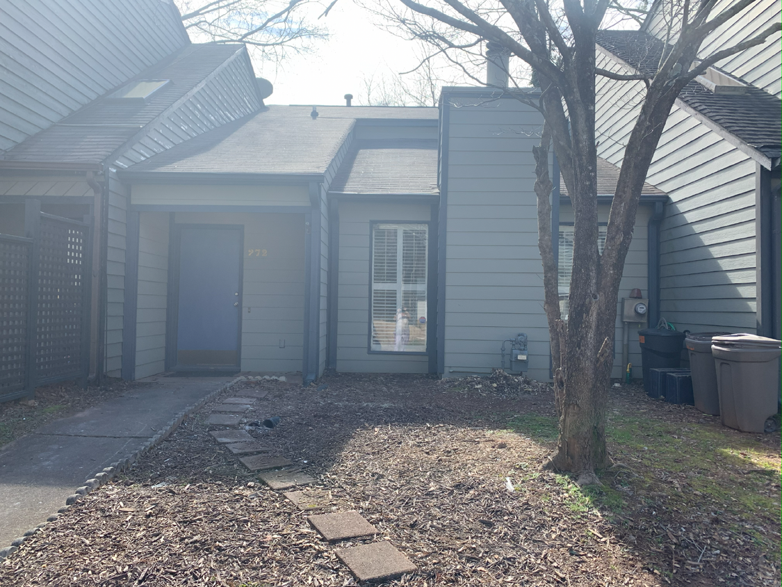 Photo - "Charming 1-Bedroom townhome with open floor plan and cozy Fireplace at 272 Toweridge Drive, Mariett