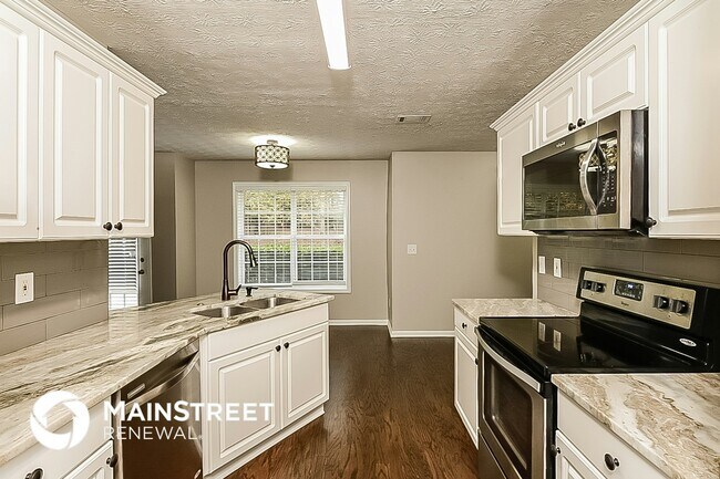 Photo - 60 Berkshire Run