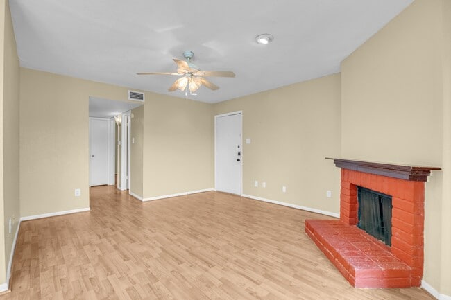 Photo - 3220 69th St Unit H8