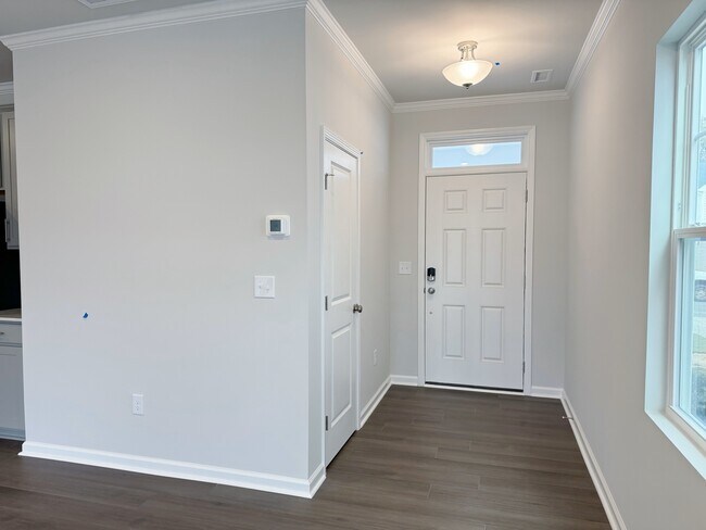 Photo - 348 Glacier Lk Dr