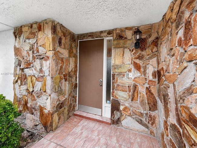 Photo - 8142 Silver Palm Ct