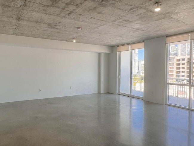 Photo - Cynergi Lofts at Wynwood