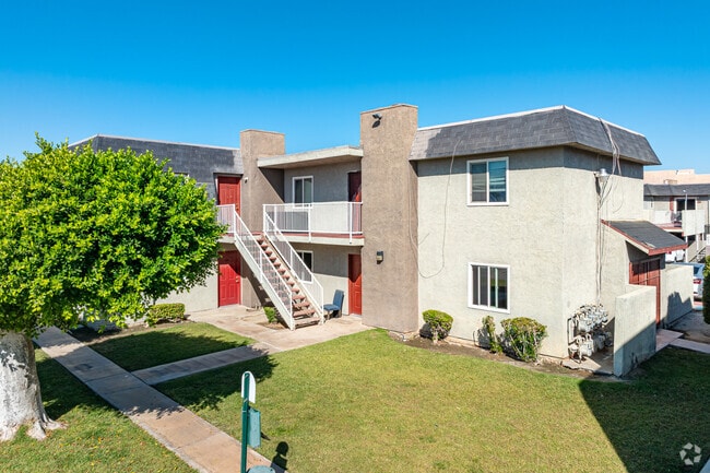 Building Photo - Vintage Palms