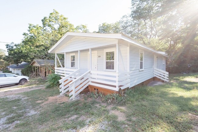 Photo - Updated 3BR/2BA Home – $500 OFF 1st Month!