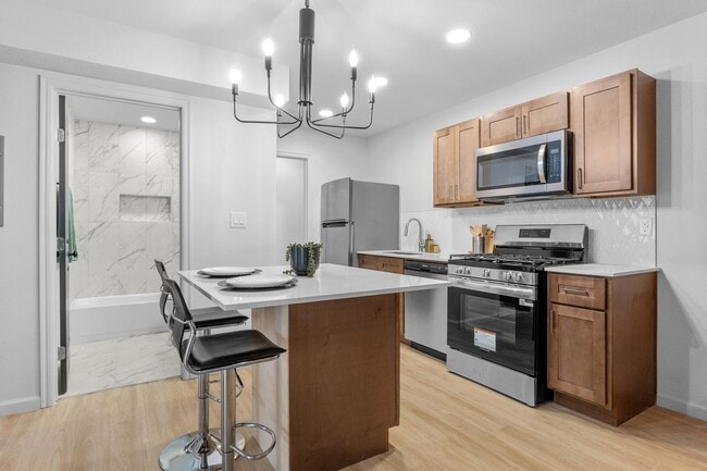 Photo - Legacy @64th