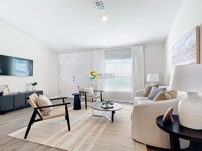 100 Port Royal Dr