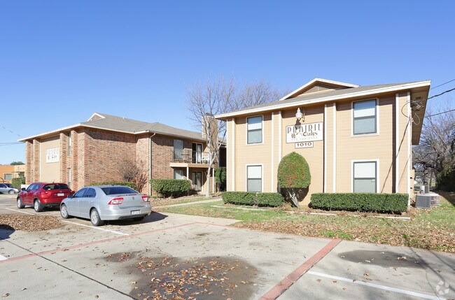Prairie Oaks - Prairie Oaks Apartments