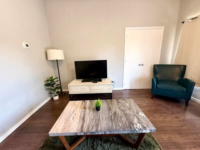 Photo - 265 S 700 E Unit 265 S 700