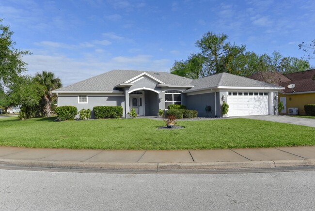 Photo - 11 Manderley Ln