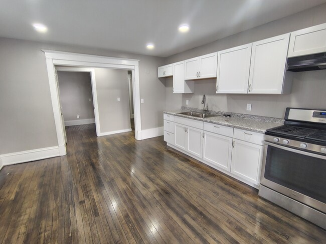Building Photo - 1112 Blackhawk Blvd Unit 1