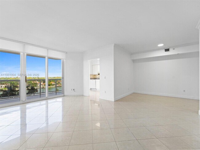 Photo - 4779 Collins Ave Unit 806