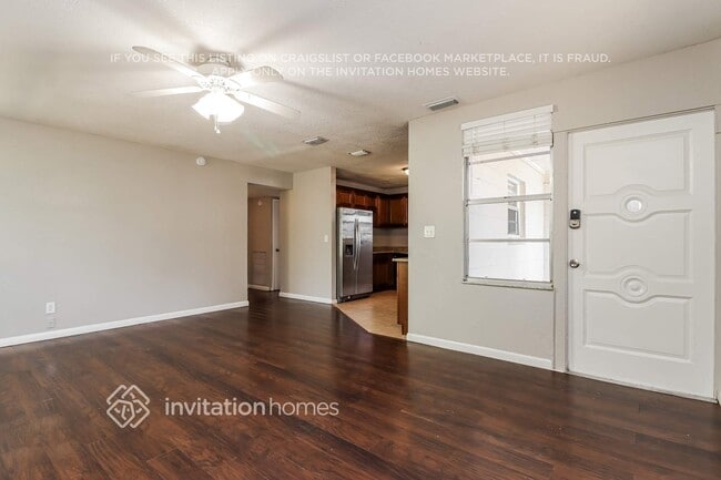 Photo - 939 Lakewood Ave