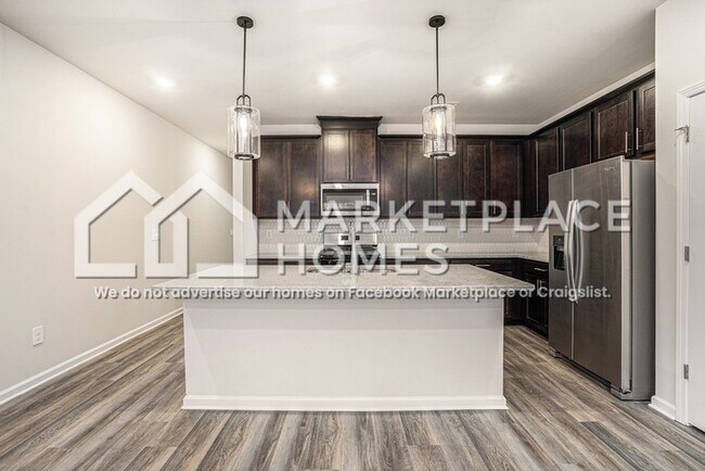 Photo - 2117 Avalon Rdg