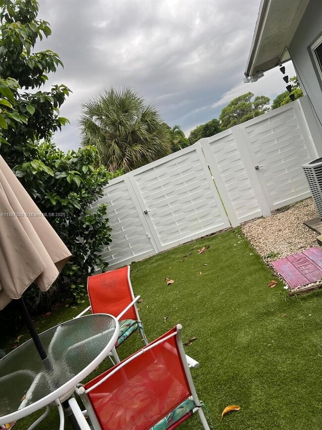 Photo - 960 SW 42nd Ave Unidad A
