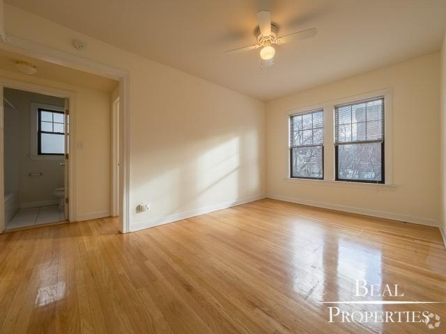 Building Photo - 1 bedroom in CHICAGO IL 60657 Unit 2 Rental