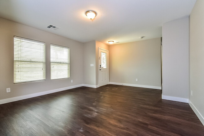 Photo - 3609 N Porch Swings Way