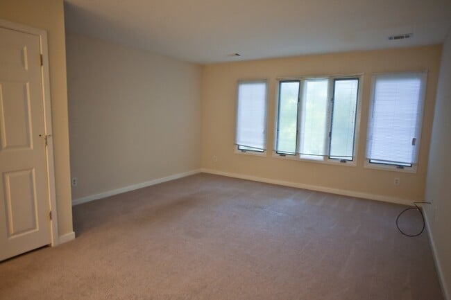 Photo - Live close to campus at Mill Creek. Pool a...