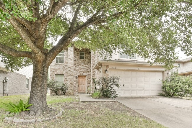Building Photo - 5719 Clerkenwell Dr Rental