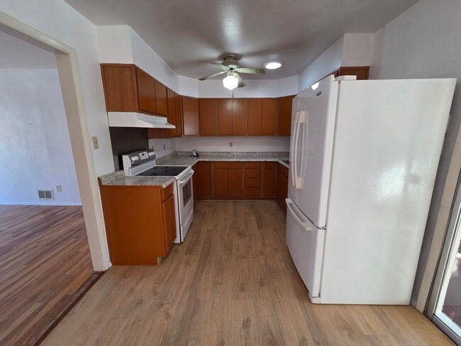 Photo - Spacious 3/4 bedroom, 2 bath home beautifu...