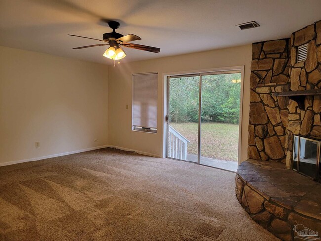 Photo - 917 N 70th Ave