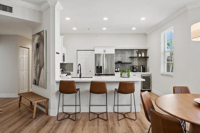 Building Photo - 11770 St Andrews Place Unit 301