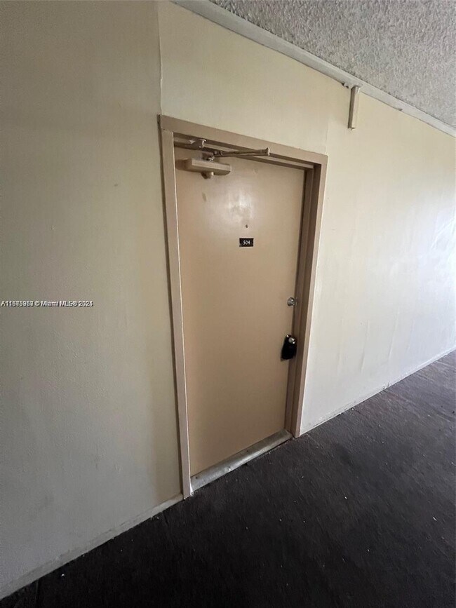 Photo - 2501 Riverside Dr Unit 504-A