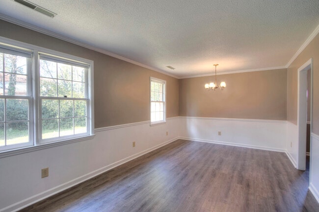 Photo - 407 Alice Ct