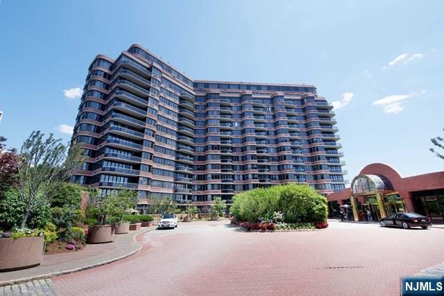 Photo - 100 Carlyle Dr Unit 9FS