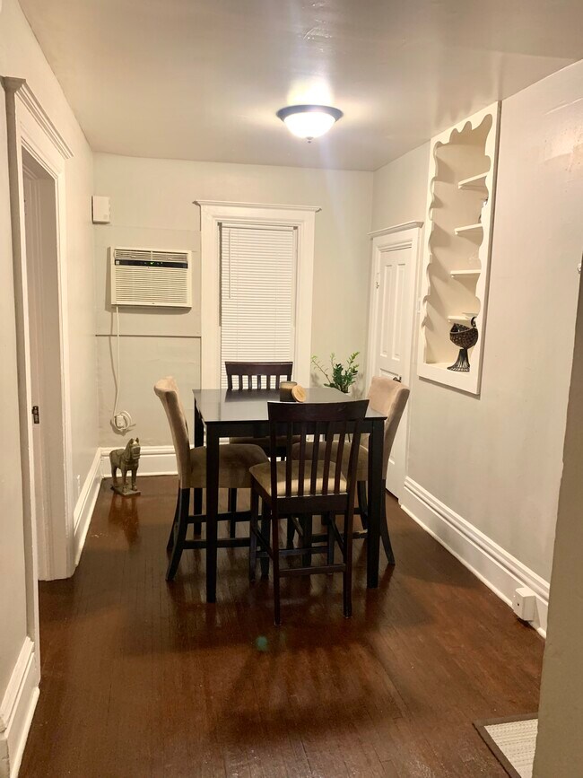 916 N Market St Townhome Townhome Rental in Oskaloosa IA