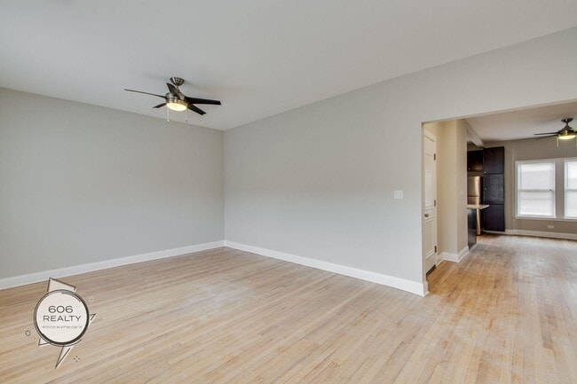 Photo - 836 E 53rd St Unidad 2S