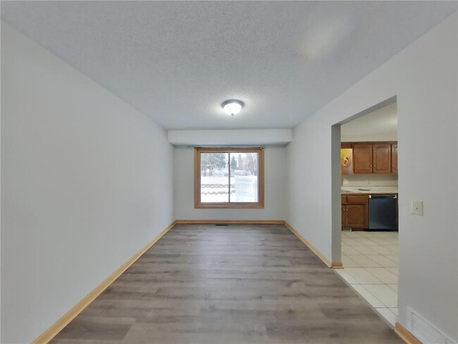 Photo - 4845 Orleans Ln N