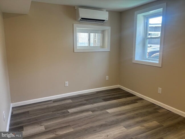 Photo - 14 West Ave Unit B