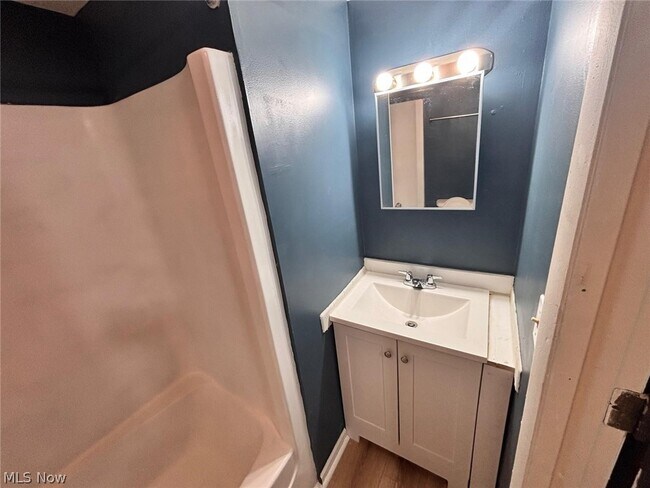 Photo - 519 Crosby St Unit 9