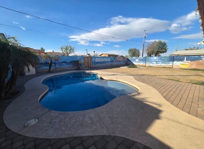 Photo - 106 S 29th Ave
