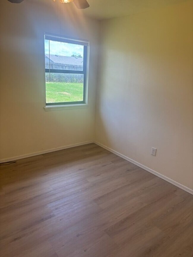 Photo - Now Available for Rent – Beautifully Updated Home In Lee West Estates!