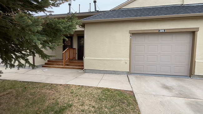 Building Photo - 306 Sacajawea Ct