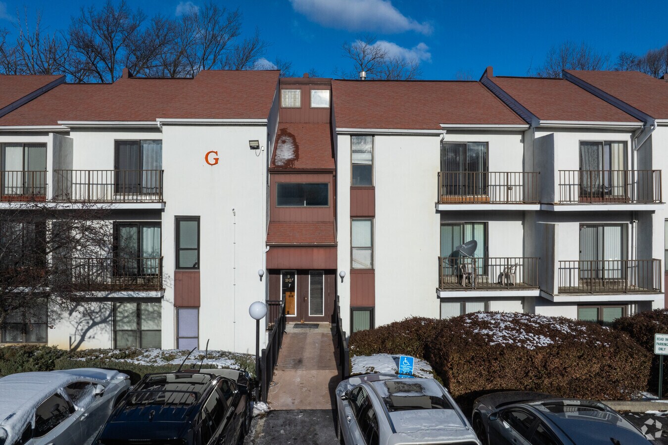 Entrance - Carousel Station Condominiums