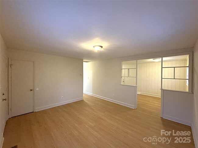 Photo - 4409 Brooktree Dr