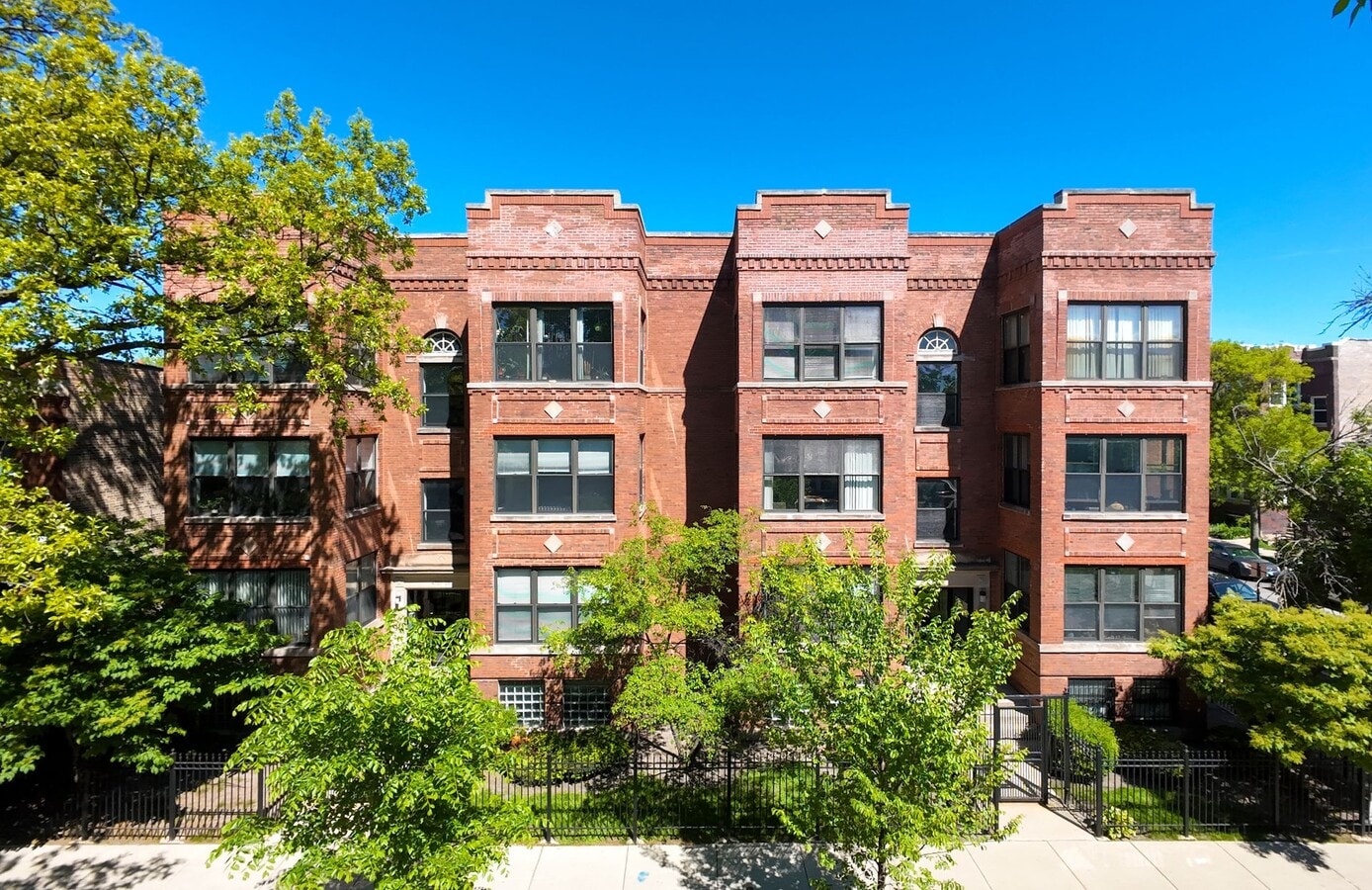 Photo - The Albany Park Place