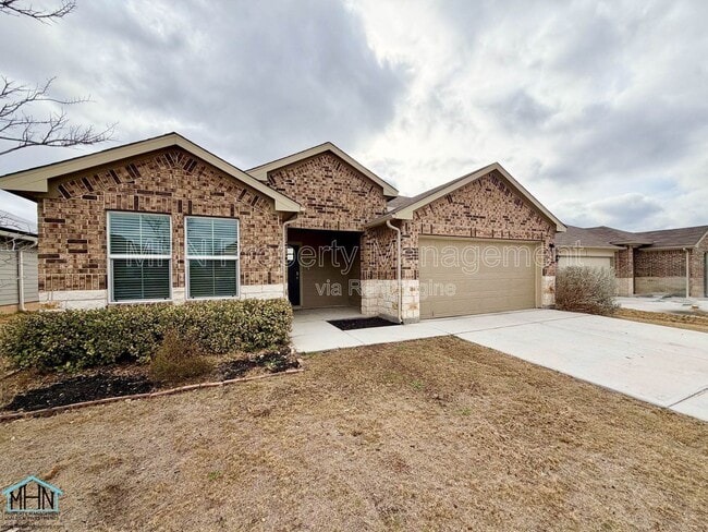 Photo - 1405 Redwood Crk