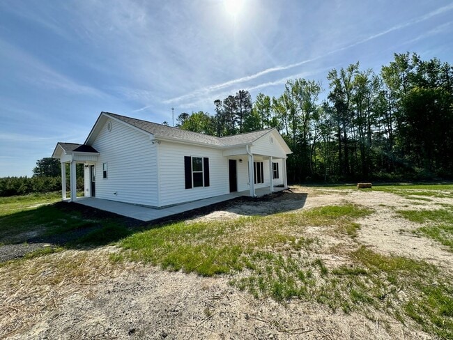 Photo - Brand New Spacious 3 Bedroom, 2 Bathroom H...
