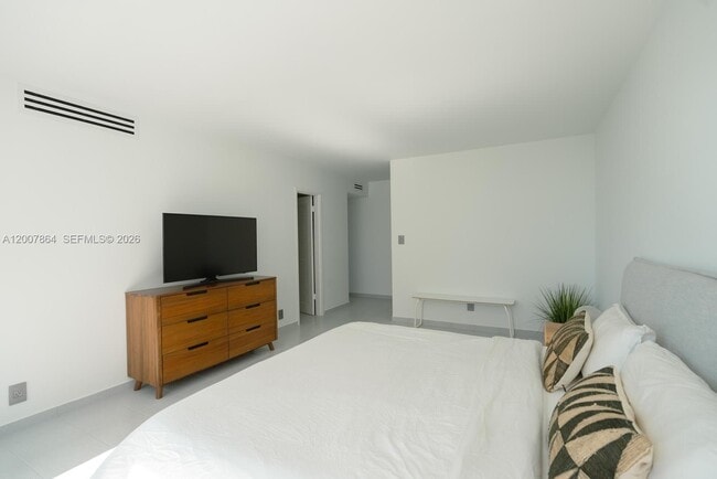 Photo - 9225 Collins Ave Unit 812