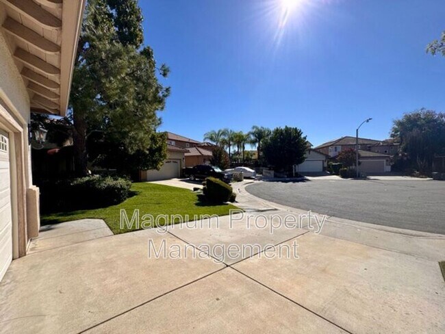Photo - 41713 Niblick Rd