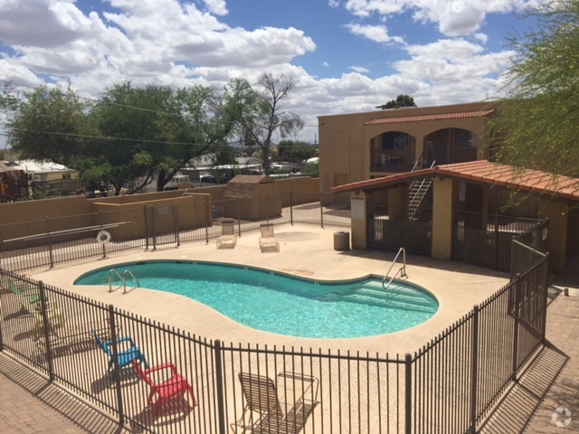 Building Photo - Santa Cruz River Apartments