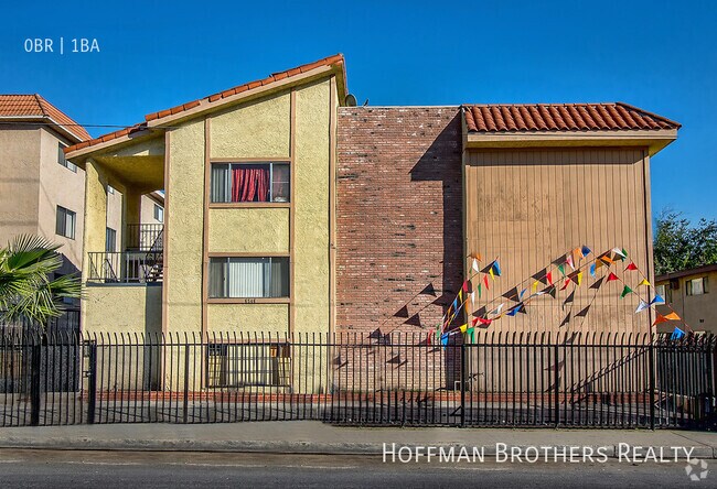 Building Photo - 6548 Sepulveda Blvd Unit 112A Rental