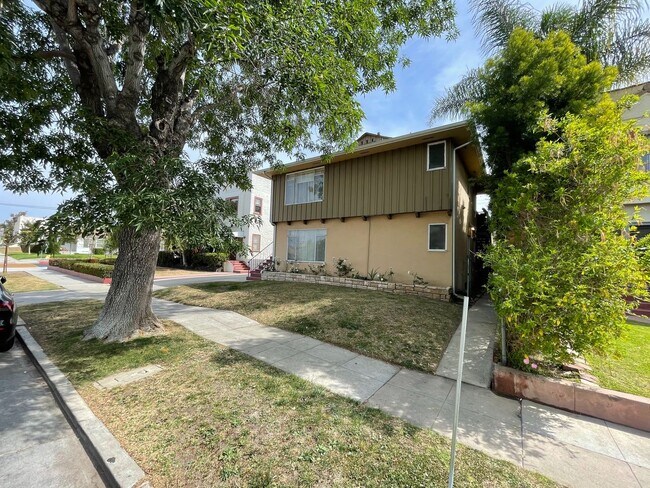 Photo - Prospect Unit 3912 1/2