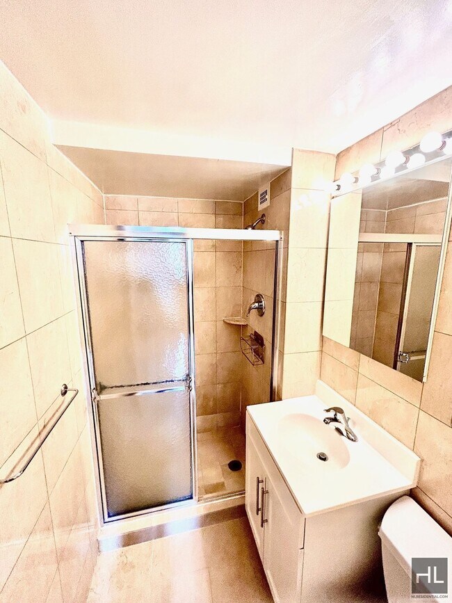 Photo - East 79th Street Unit 11F